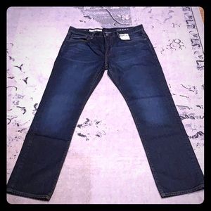 NWT Gap 1969 Slim fit Jeans. 32x30. Brand New